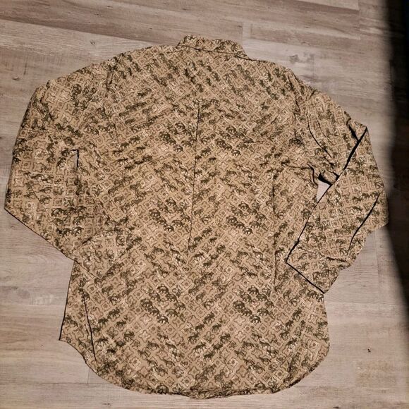 Woolrich Coyote Moose Bear All Over Print Button Shirt Mens L Gorpcore Outdoors - Picture 2 of 9